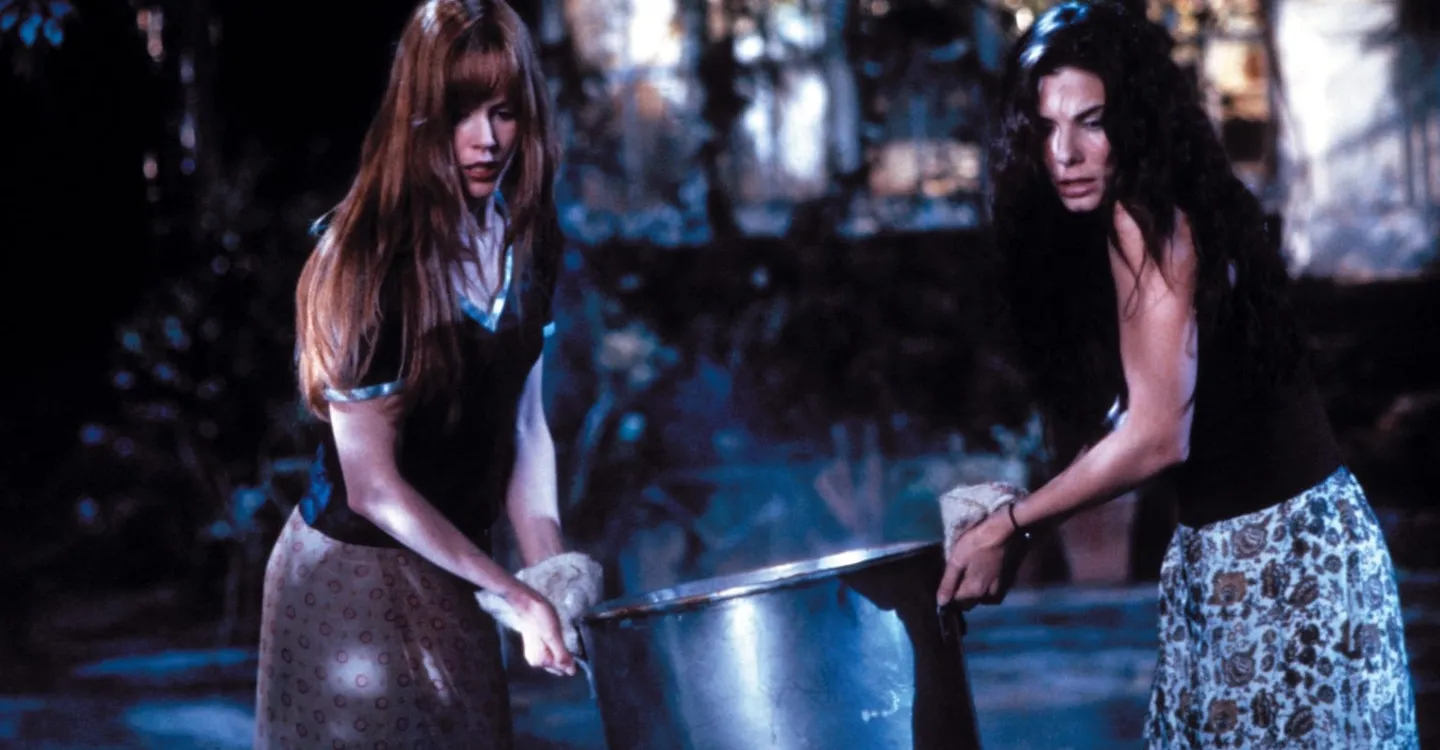 8 Cozy Fall Movies & TV Shows For Romance Fans