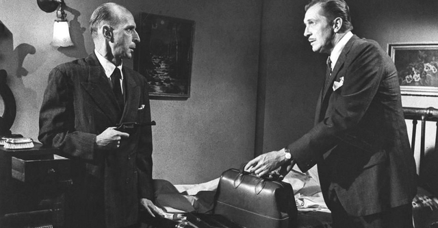 Holly Hunter's Guilty Pleasure Shocked Paul Giamatti - But What Is 'The Tingler'? | Sorry Not Sorry