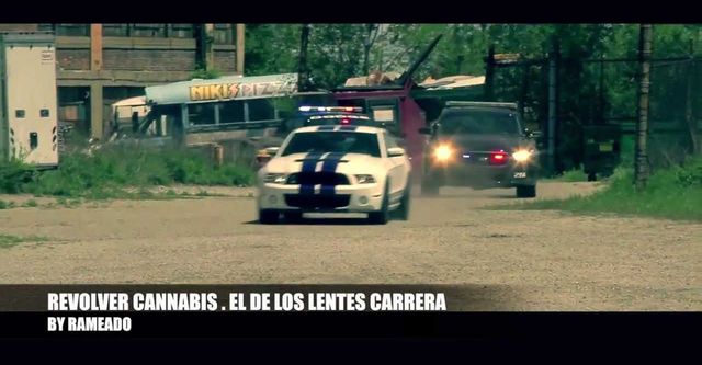 El de los lentes carrera