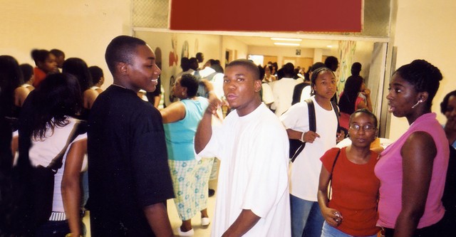 Tempos Duros na Escola Douglass: Nenhuma Criança Fica de Fora