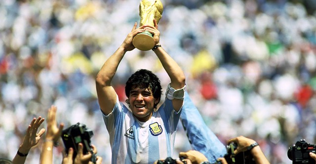 Loving Maradona