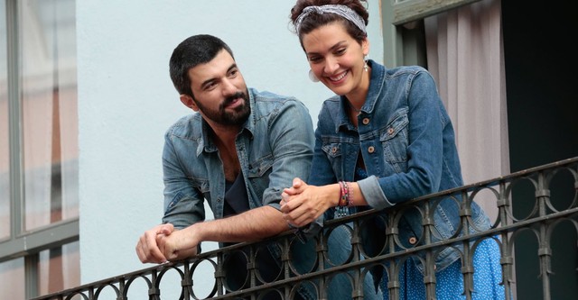 حب واحد وحياتان