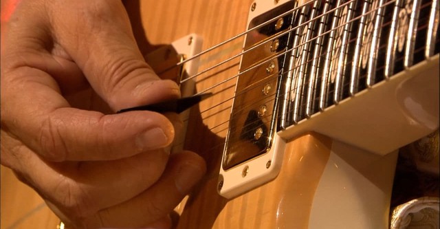 Carlos Santana - Greatest Hits: Live at Montreux 2011