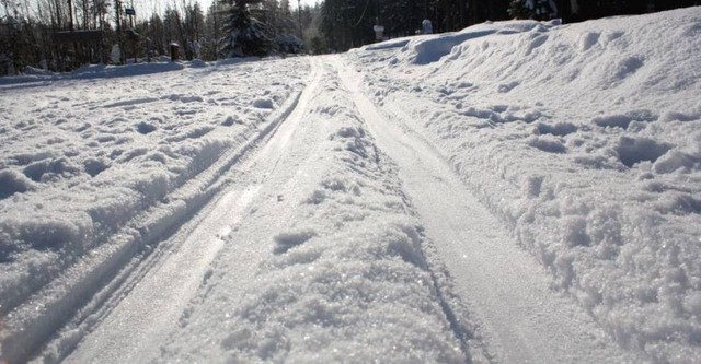 Sinivalkoinen valhe