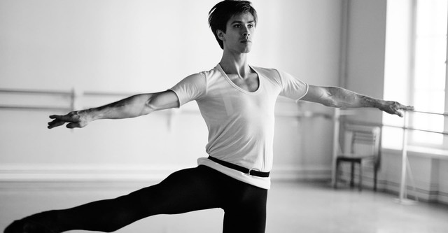 Rudolf Nureyev: Dance to Freedom