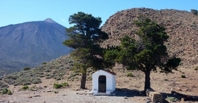 The Canary Islands - streaming tv show online