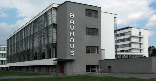 Vom Bauen der Zukunft - 100 Jahre Bauhaus