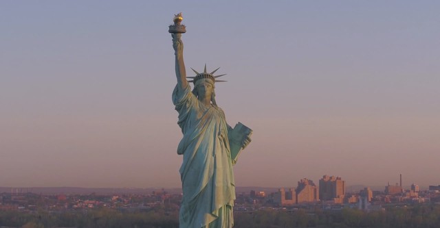 La Estatua de la Libertad: Madre de exiliados