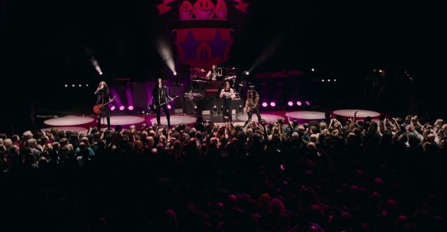 Slash featuring Myles Kennedy & The Conspirators - Living The Dream Tour