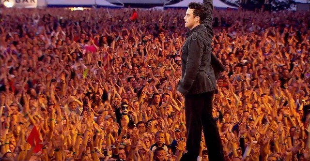robbie-williams-live-at-knebworth-10th-a