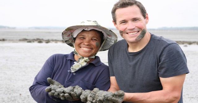 Extreme Cuisine with Jeff Corwin