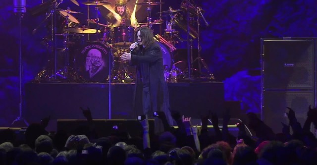 Black Sabbath: Live... Gathered in Their Masses