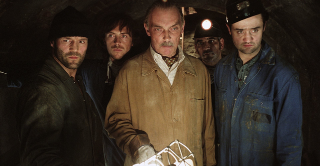 Cambriolage au Louvre : 6 braquages de cinéma inspirés de faits réels !