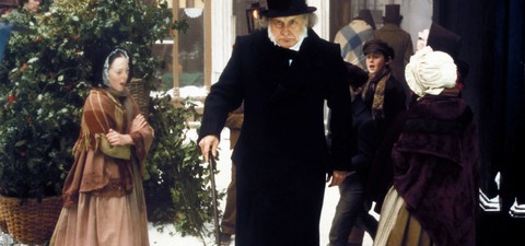 Best Christmas Movies of All Time and Where to Watch Them on Streaming Services