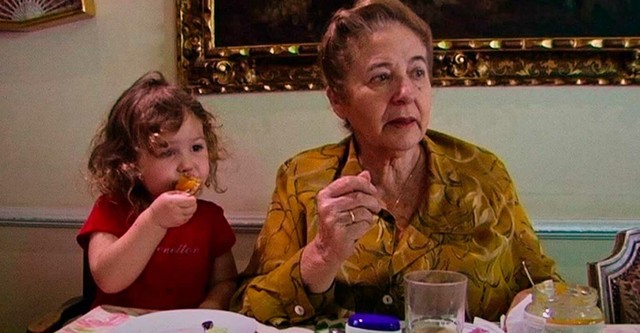 Muchos hijos, un mono y un castillo