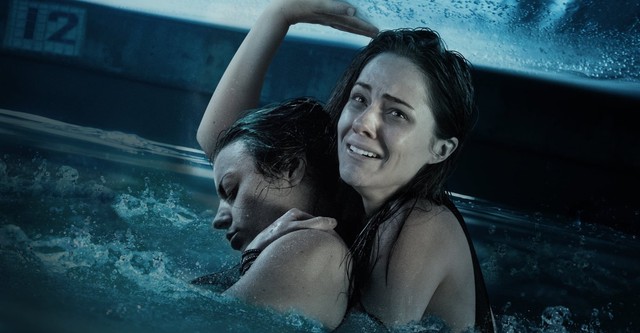 12 Feet Deep - Gefangen im Wasser