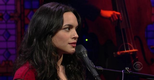 Norah Jones and The Handsome Band: Live in 2004