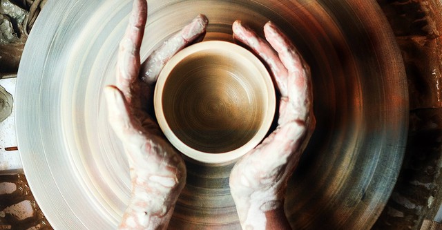 The Great Pottery Throw Down Season episodes streaming online