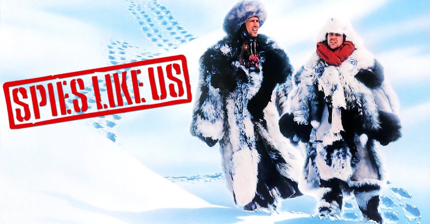 Pie like us. Spies like us 1985. Шпионы как мы фильм 1985. Шпионы как мы. Обложка шпионы как мы.