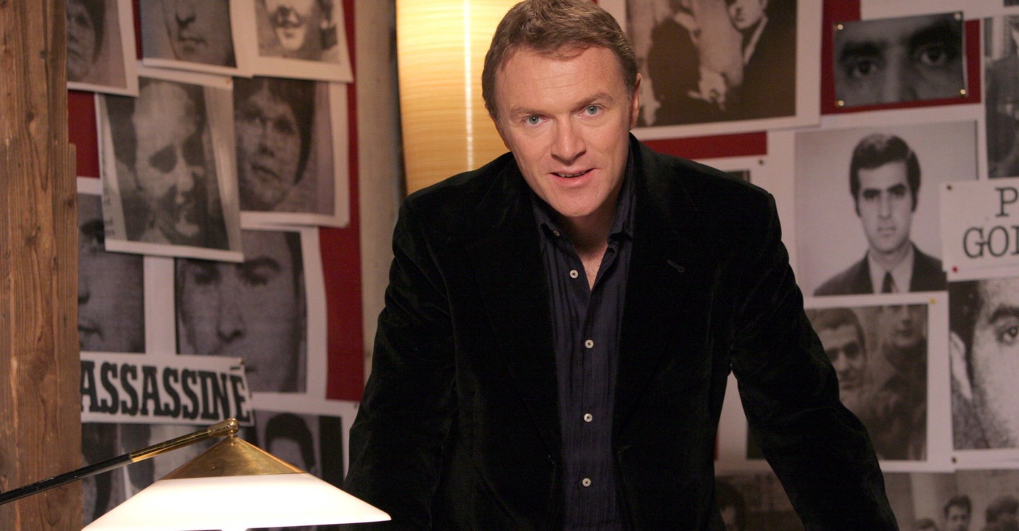 Regarder La Serie Faites Entrer L Accuse Streaming