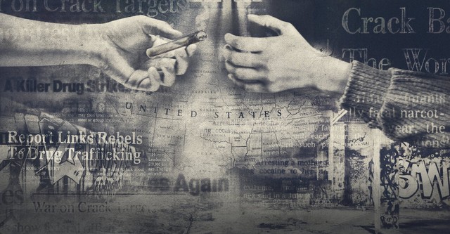 Κρακ: Κοκαΐνη, Διαφθορά και Συνωμοσίες