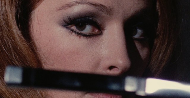 La mort marche en talons hauts  -  Nuits d'amour et d'épouvante