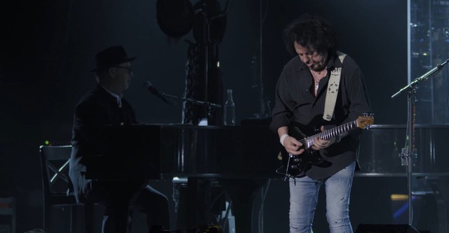 Toto: 40 Tours Around The Sun