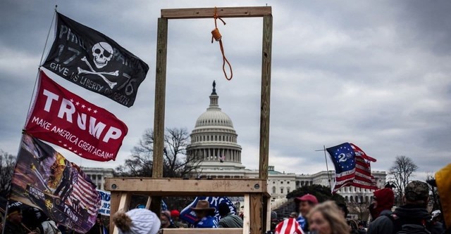 Une insurrection américaine - De Charlottesville au Capitole