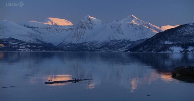 Joanna Lumley in the Land of the Northern Lights