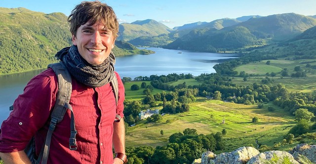 Simon Reeve järvimaisemissa