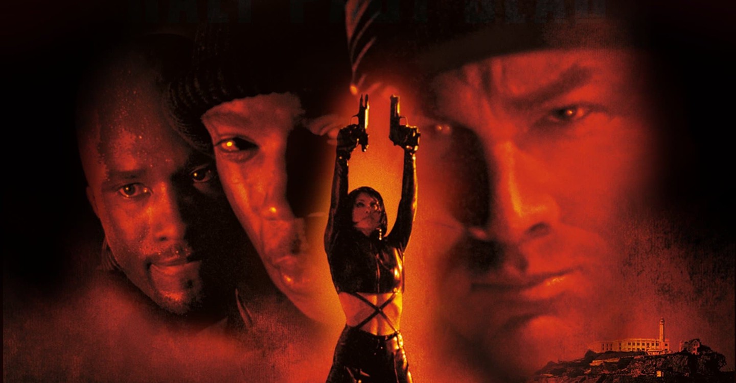 Ниа пиплз 2002. Моррис честнат ни жив ни мертв. Ни жив ни мертв half past dead 2002. Клаудия кристиан ни жив ни мертв. Ниа пиплз ни жив ни мертв.