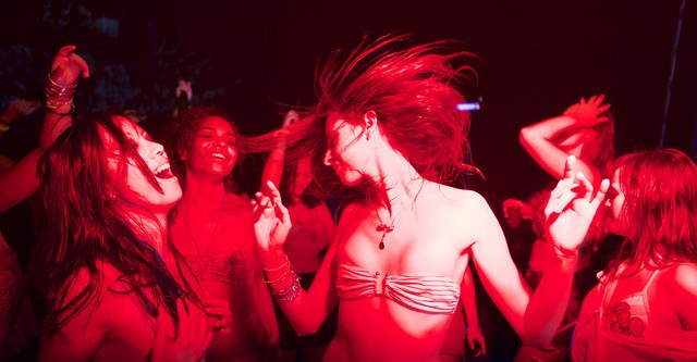 더 나이트메어: 티나의 악몽