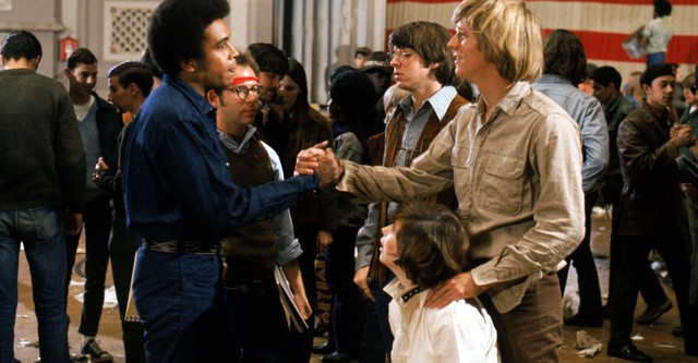 Des fraises et du sang