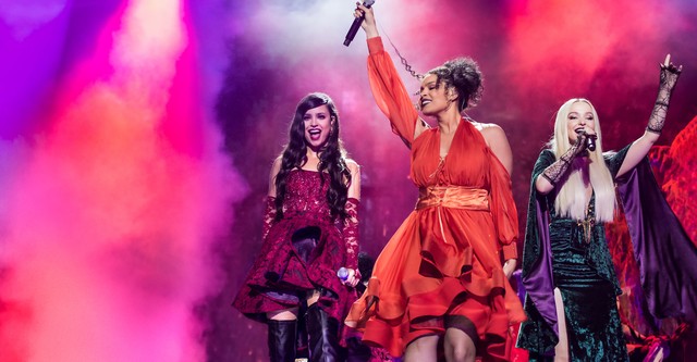 Hocus Pocus 25th Anniversary Halloween Bash streaming