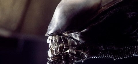 Descubra onde e em que ordem assistir a todos os filmes de Alien em streaming