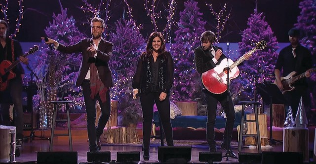 Lady Antebellum Live - On This Winter's Night
