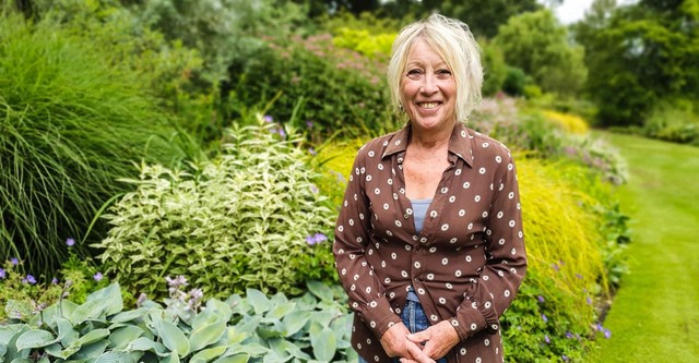 Great British Gardens: Season by Season with Carol Klein