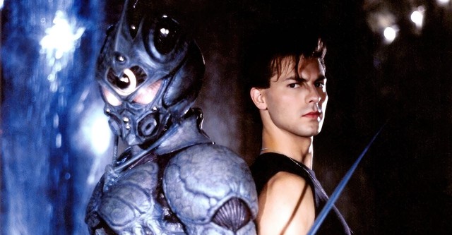 Guyver: Herói Sombrio