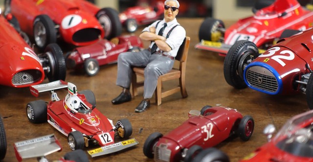 Enzo Ferrari. Il rosso e il nero