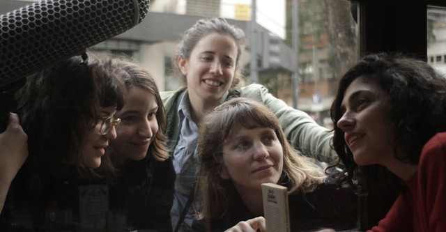 Las poetas visitan a Juana Bignozzi