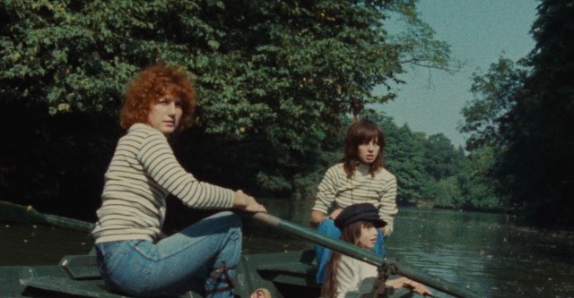 Céline and Julie Go Boating