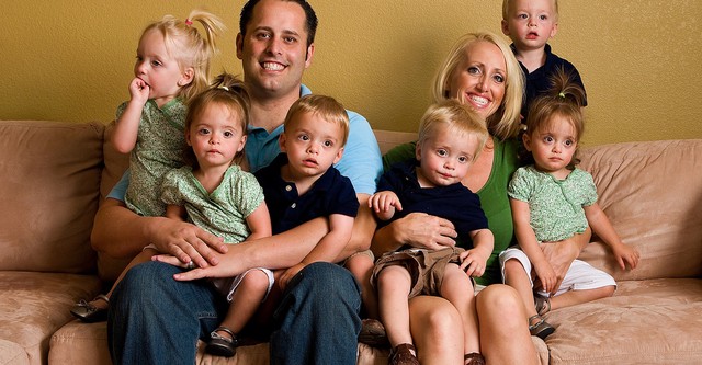 Raising Sextuplets
