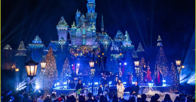 The Wonderful World of Disney: Holiday Spectacular