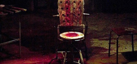 Où regarder les 3 films de la saga Hostel : Un voyage glaçant dans l'horreur et le gore