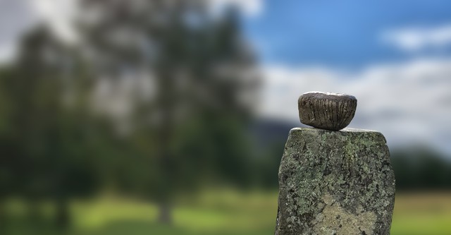 Stones: The Rise, Fall, and Rise of Scottish Stonelifting