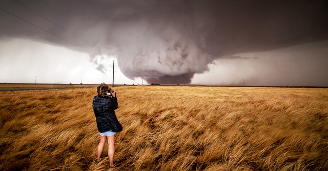 The Chasers of Tornado Alley