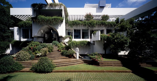 John Portman: A Life of Building