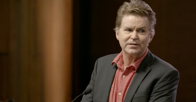 Gary Busey: Pet Judge