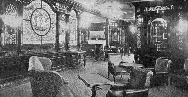 Titanic: The History & Maiden Voyage of the Luxury Liner