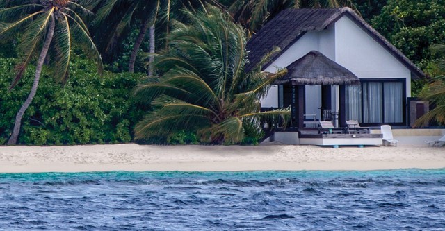 Waterfront House Hunting